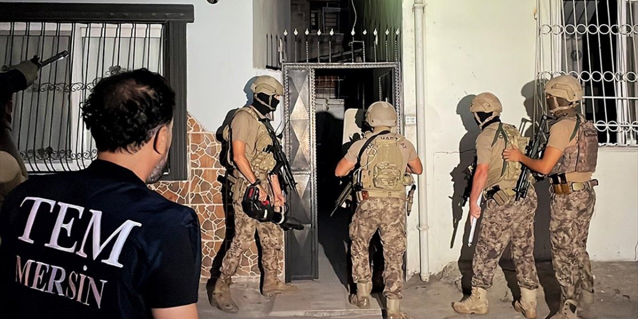 Mersin'de terör örgütlerine yönelik operasyonda 4 zanlı yakalandı