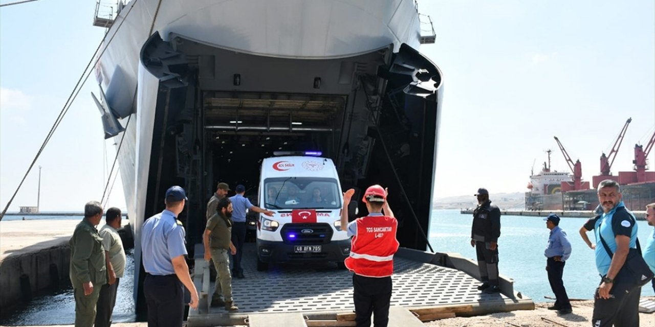 Son Dakika! MSB yardım malzemeleri Libyalı yetkililere teslim edildi