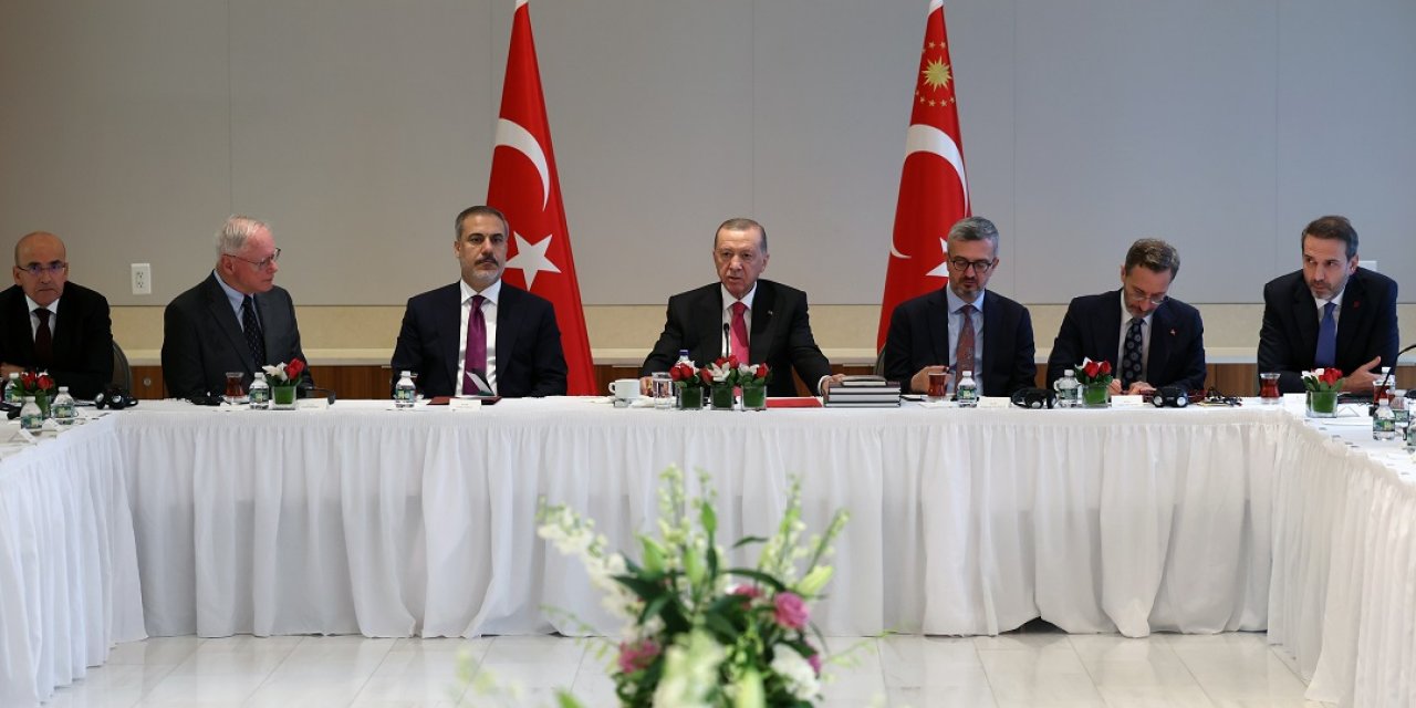 Cumhurbaşkanı Erdoğan, ABD'de faaliyet gösteren düşünce kuruluşu temsilcileriyle bir araya geldi