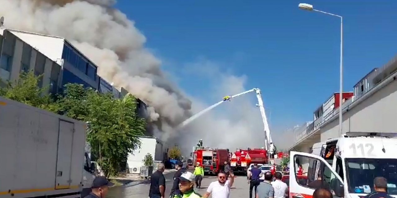 Ankara'da sünger fabrikasında yangın