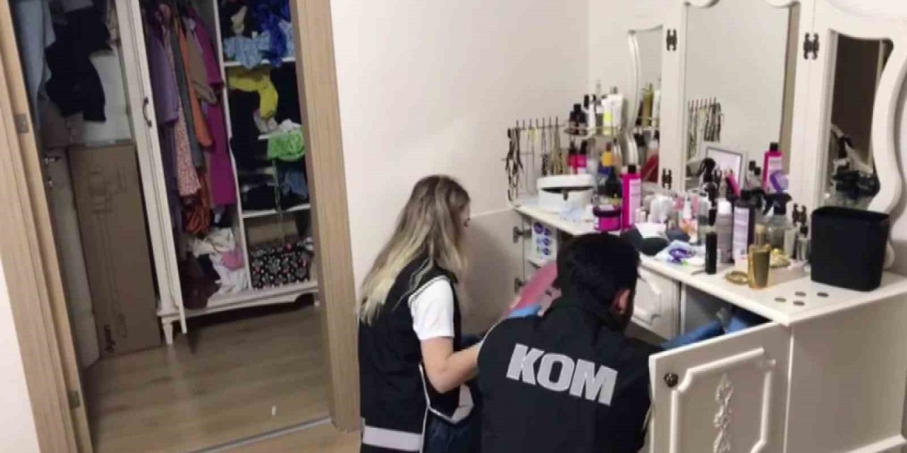 Rüşvet operasyonunda servet çıktı