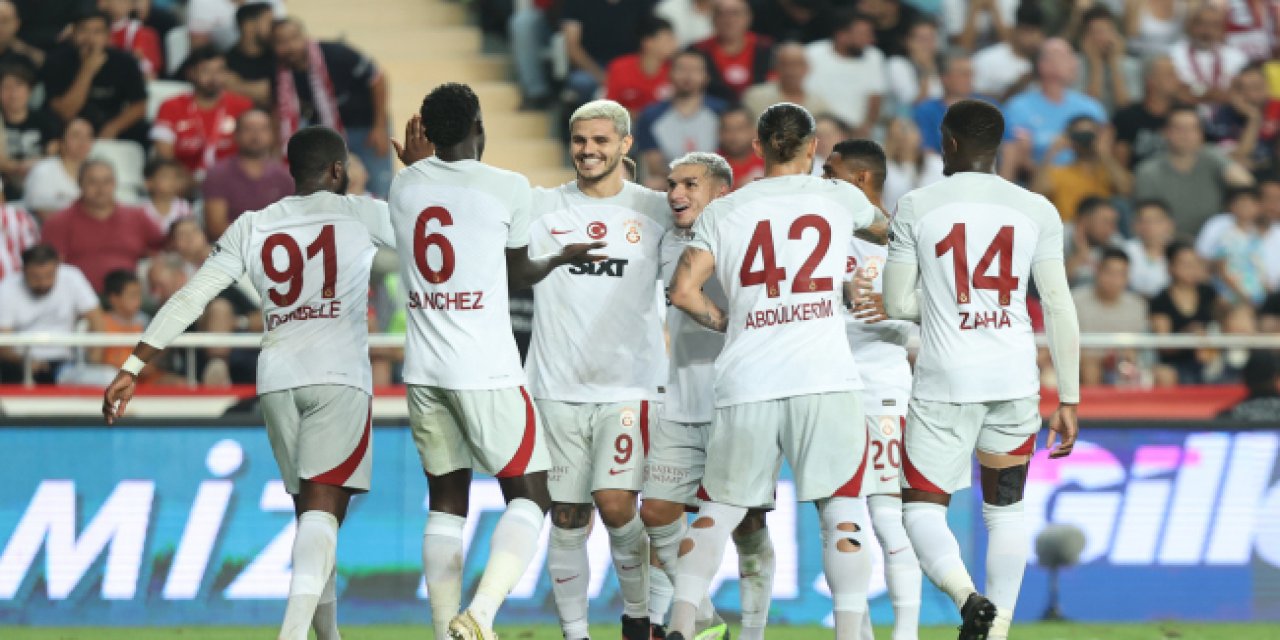 Galatasaray, Antalya'yı ikinci yarıda yıktı