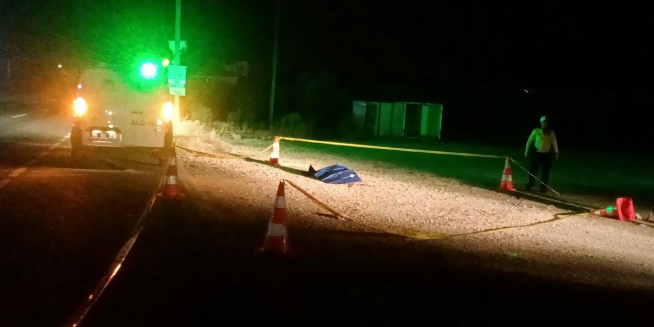 Otoyolda erkek cesedi polisi harekete geçirdi