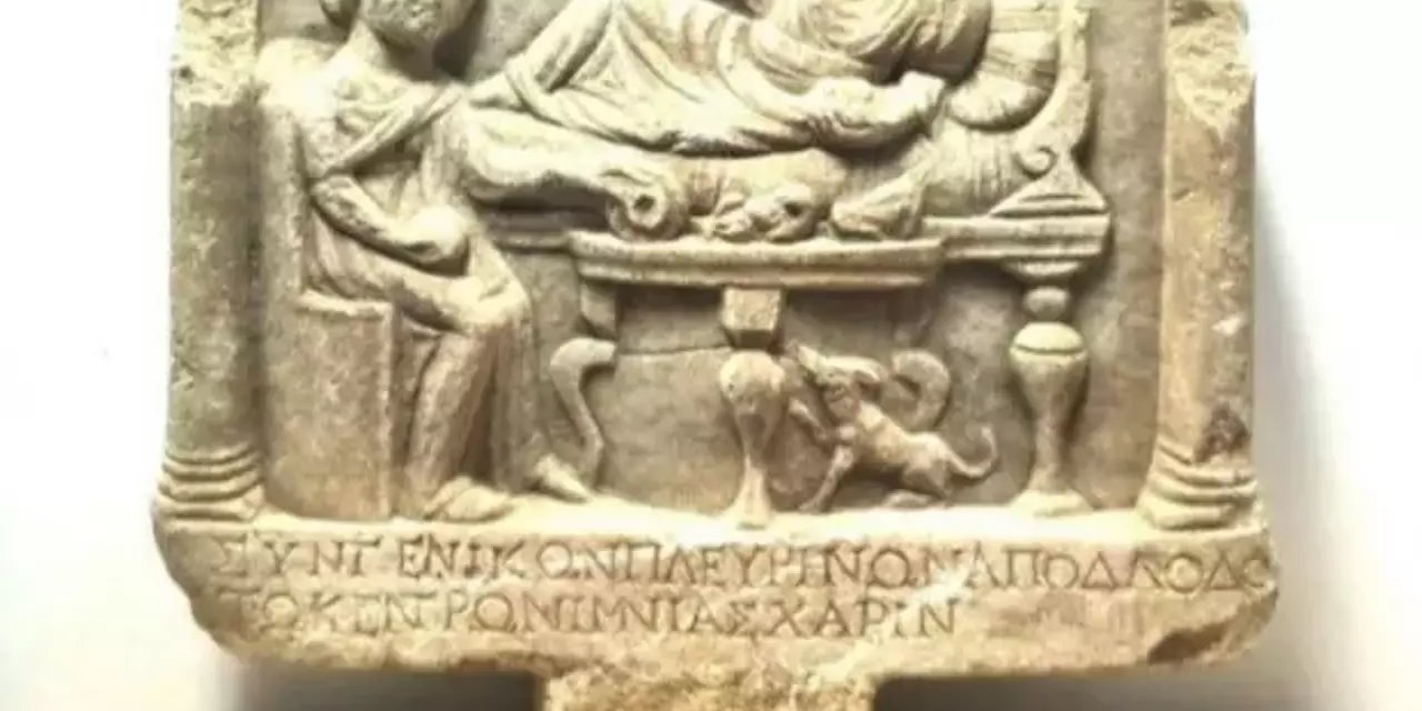 Roma dönemine ait mezar steli ele geçirildi