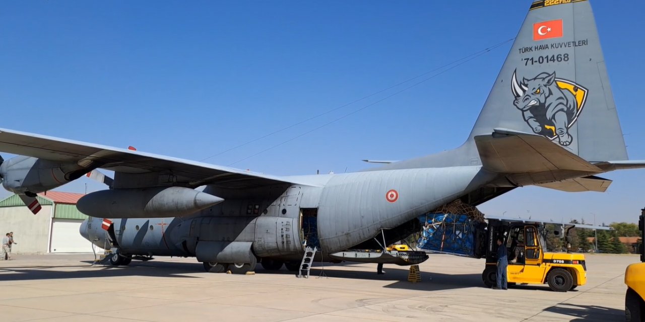 Türkiye'den 2 yardım uçağı Mısır'a hareket etti