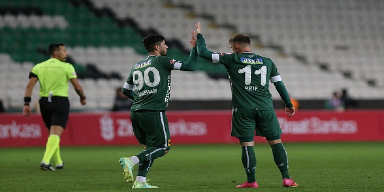 Konyaspor'da stadyumdaki durum can sıktı!