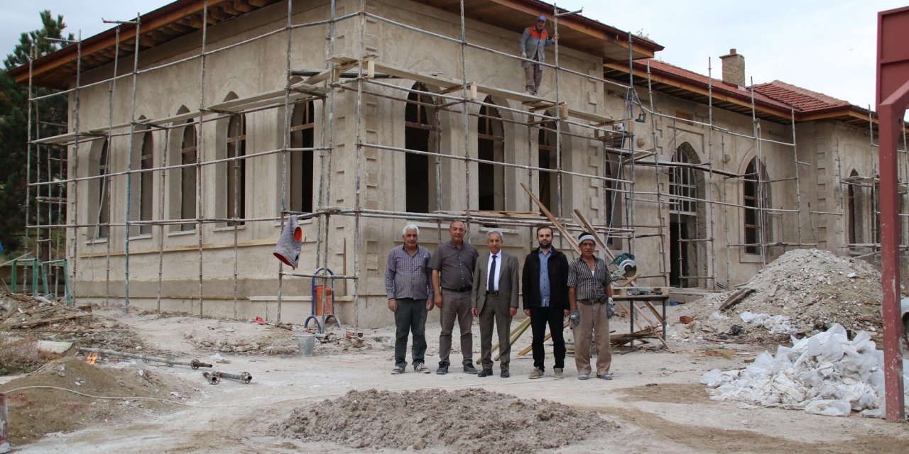 Konya’da tarihi ilkokul eğitime kazandırılıyor