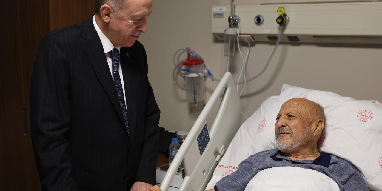 Cumhurbaşkanı Erdoğan eski Devlet Bakanı Aksay'ı hastanede ziyaret etti