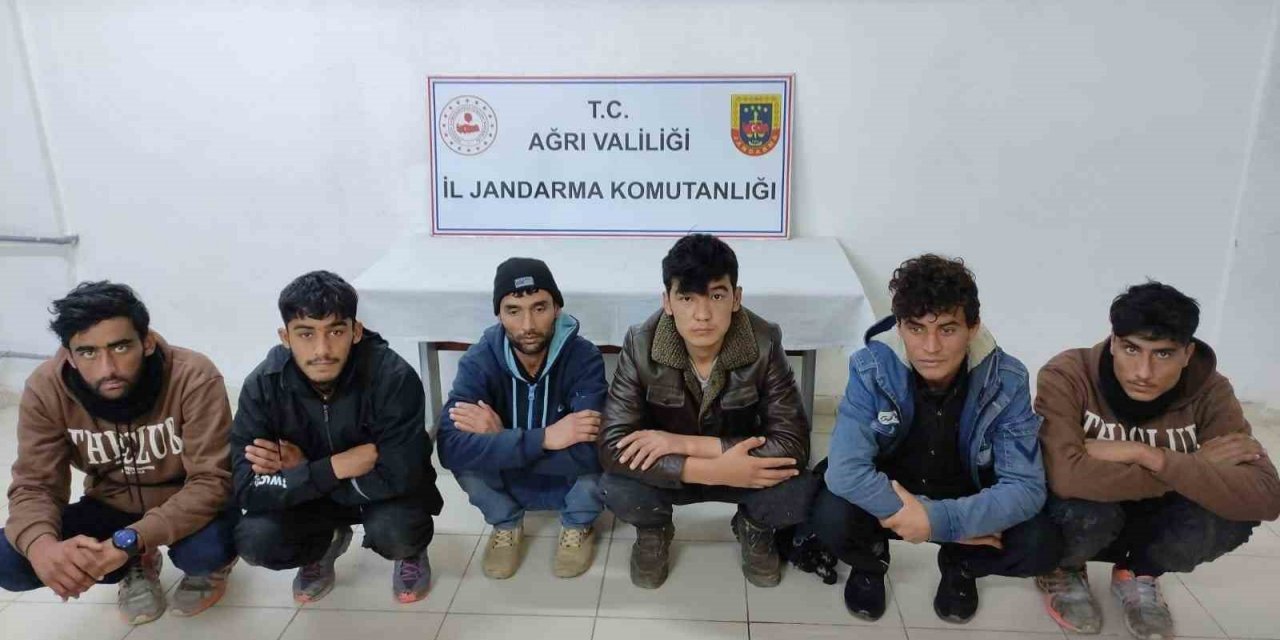 Ağrı’nın iki ilçesinde 24 düzensiz göçmen yakalandı