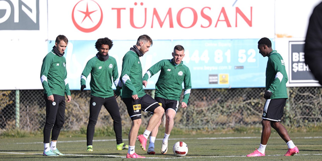 Konyaspor yılın son çalışmasını yaptı