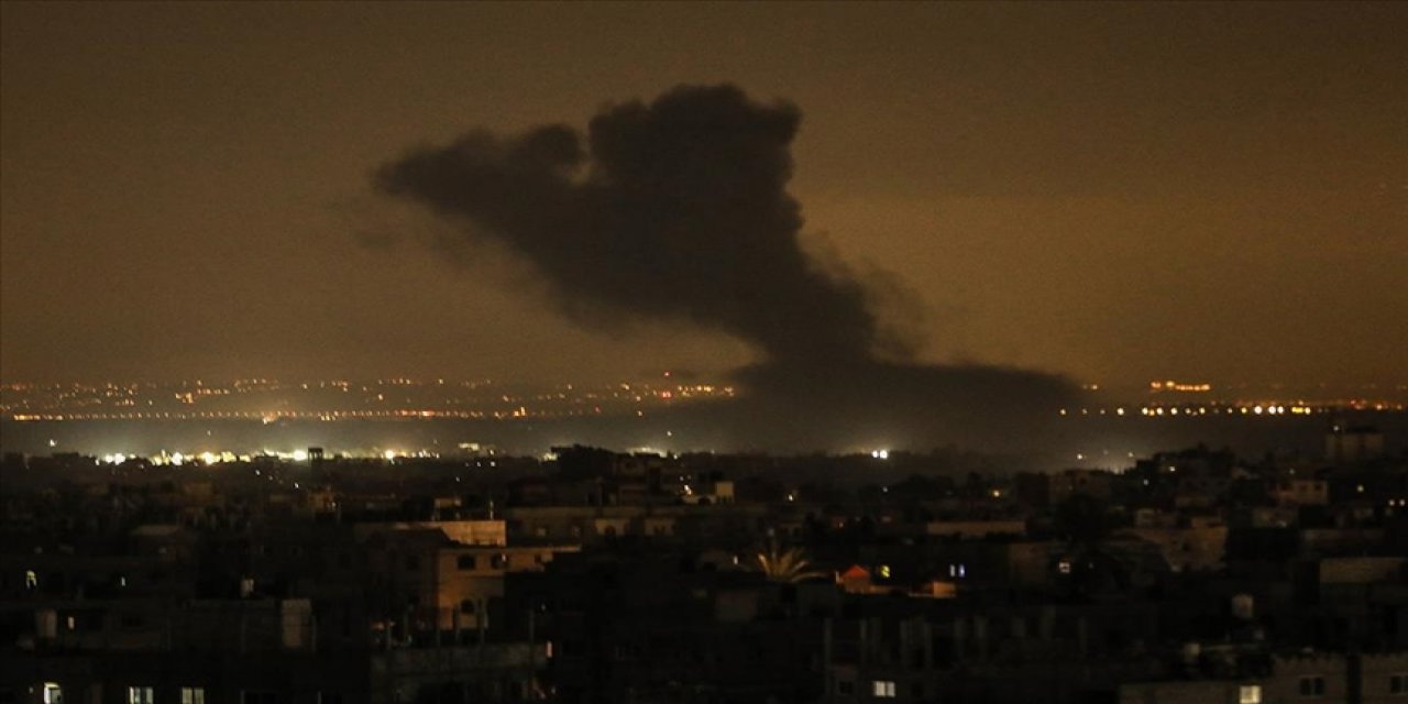 İsrail ordusu, gece boyunca Gazze'yi vurdu, çok sayıda Filistinli hayatını kaybetti