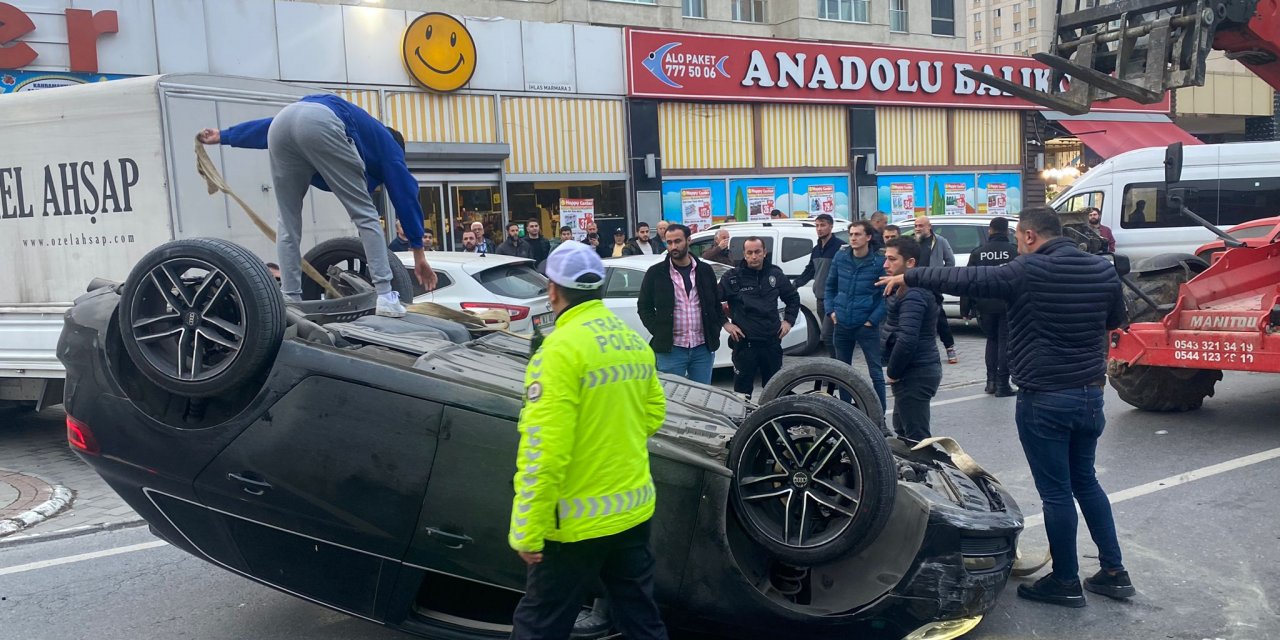 Dur ihtarına uymayan otomobil takla attı: otomobilde uyuşturucu ve silah ele geçirildi