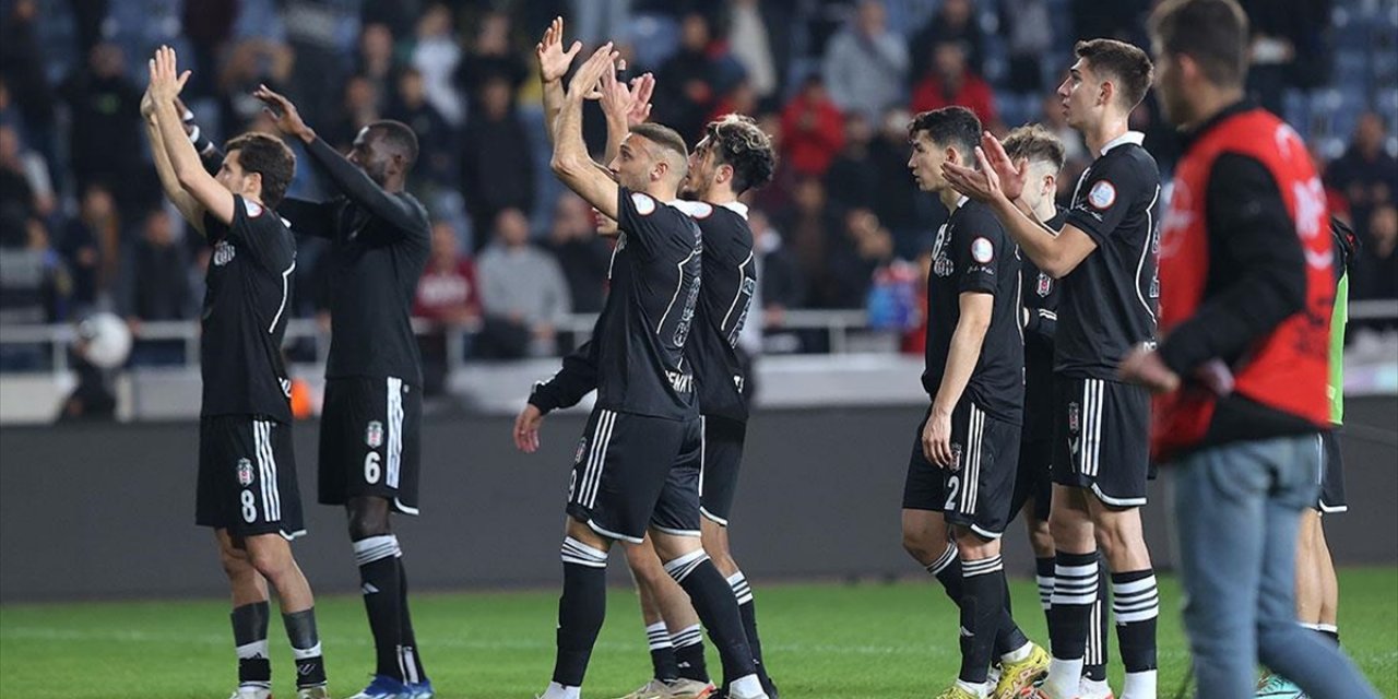 Beşiktaş'ın Kasımpaşa maçı kamp kadrosunda 8 isim yok