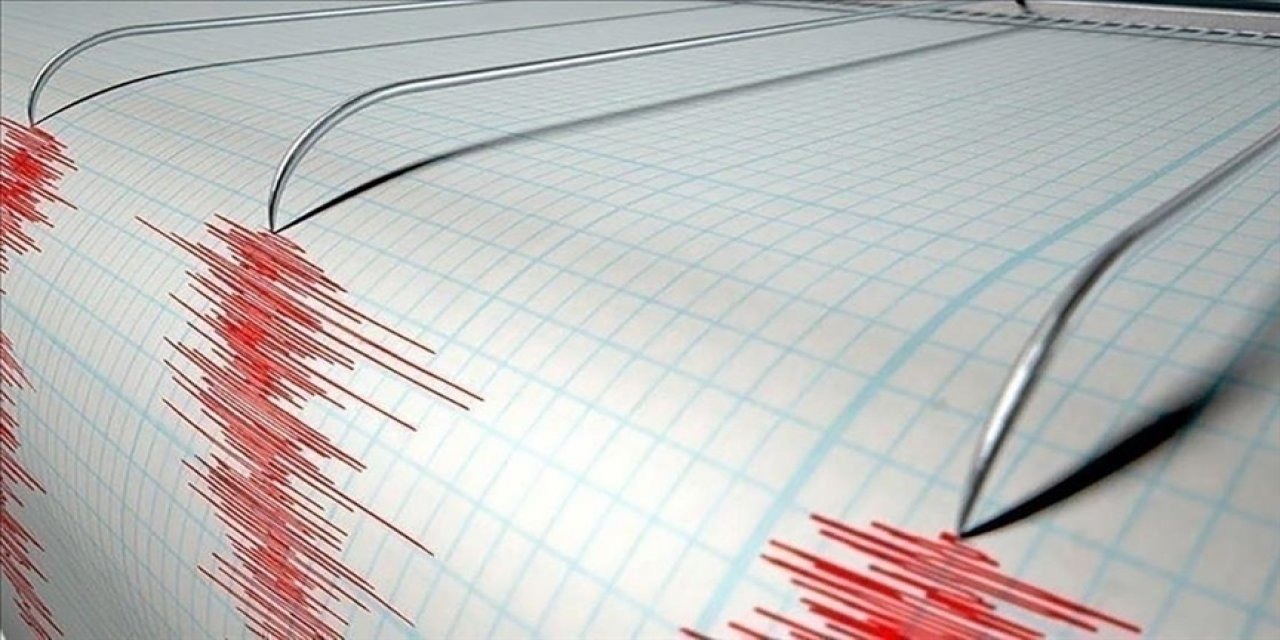 Son Dakika! Ege Denizi'nde 4,3 büyüklüğünde deprem