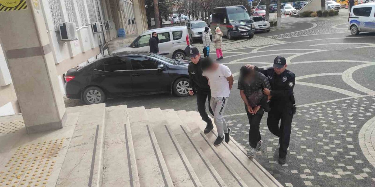 Konya'da hırsızlık yapan 2 kardeş tutuklandı