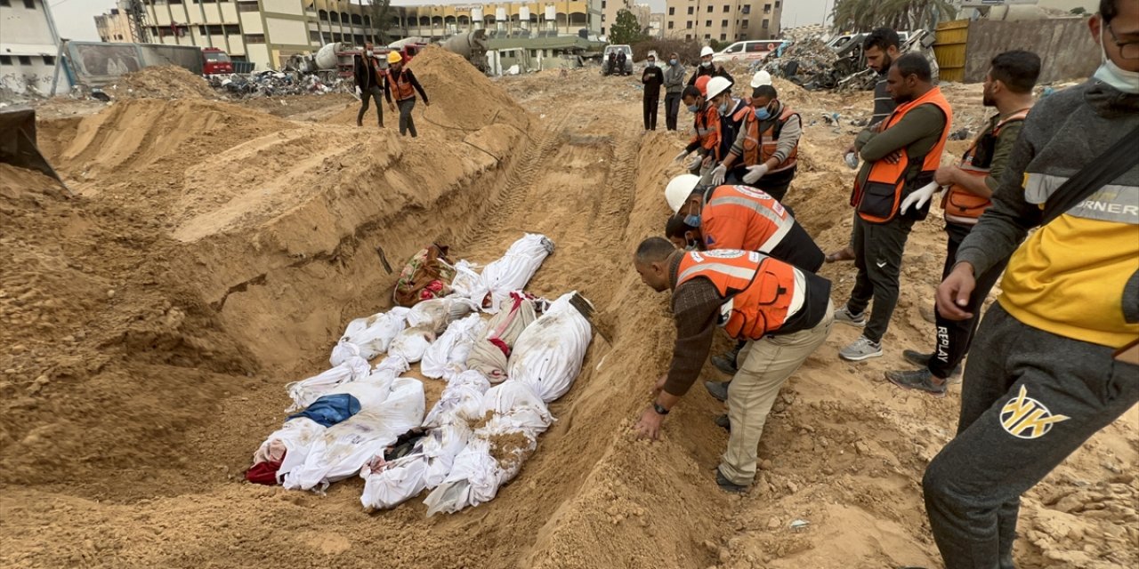 İsrail'in Gazze saldırılarında öldürülen Filistinlilerin sayısı 24 bine yaklaştı