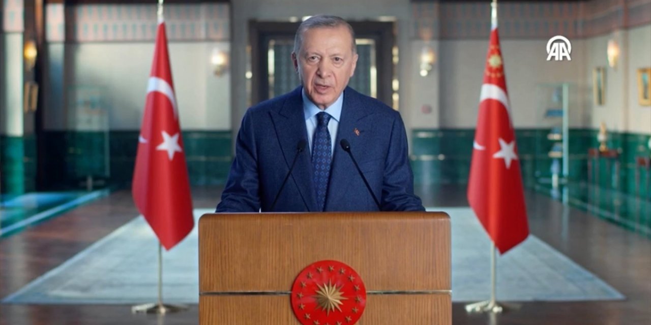 Erdoğan: "Ortak gururumuzun zirveye yükseldiği zamanlardan birini yaşıyoruz"