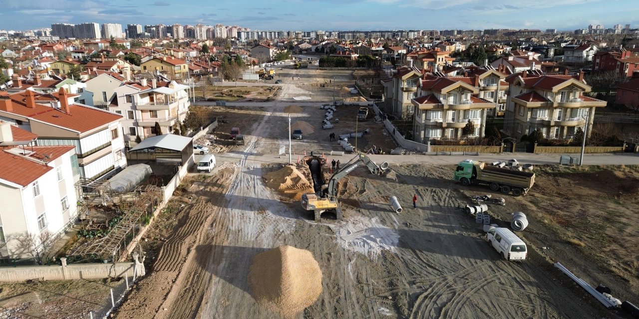 Konya'da yeni caddenin yapım çalışmaları hız kesmiyor