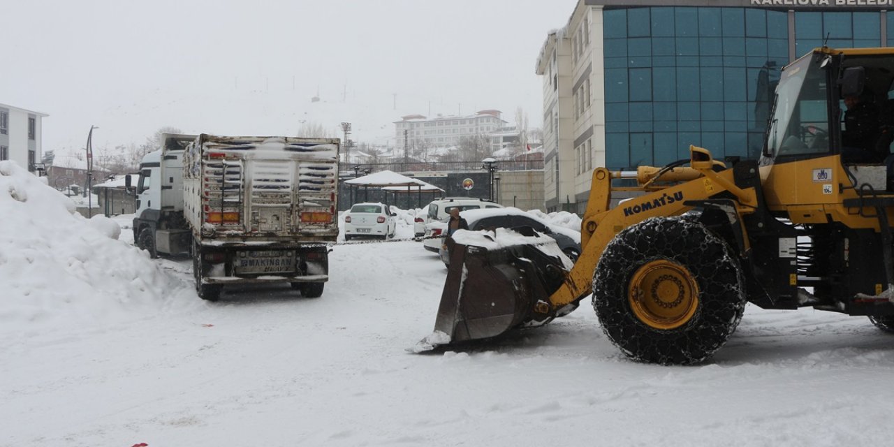 25 köy yolu kardan kapandı