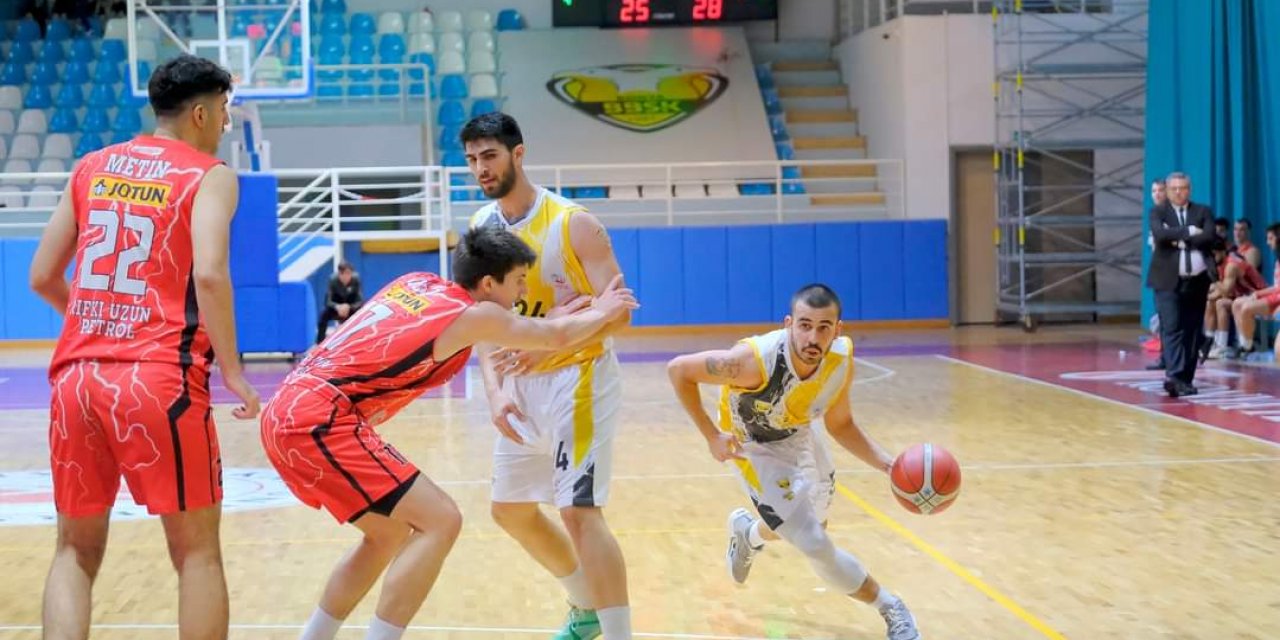 Konya Büyükşehir, basketbolda göz kamaştırıyor