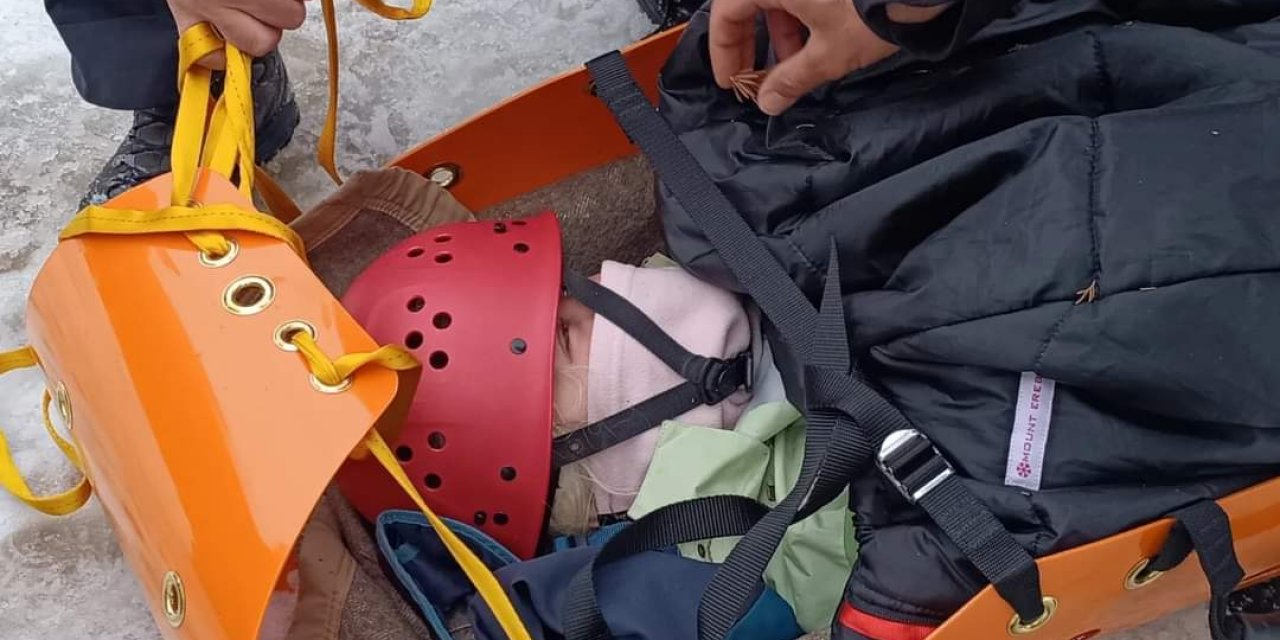 Tırmanışta düşen dağcı kurtarıldı