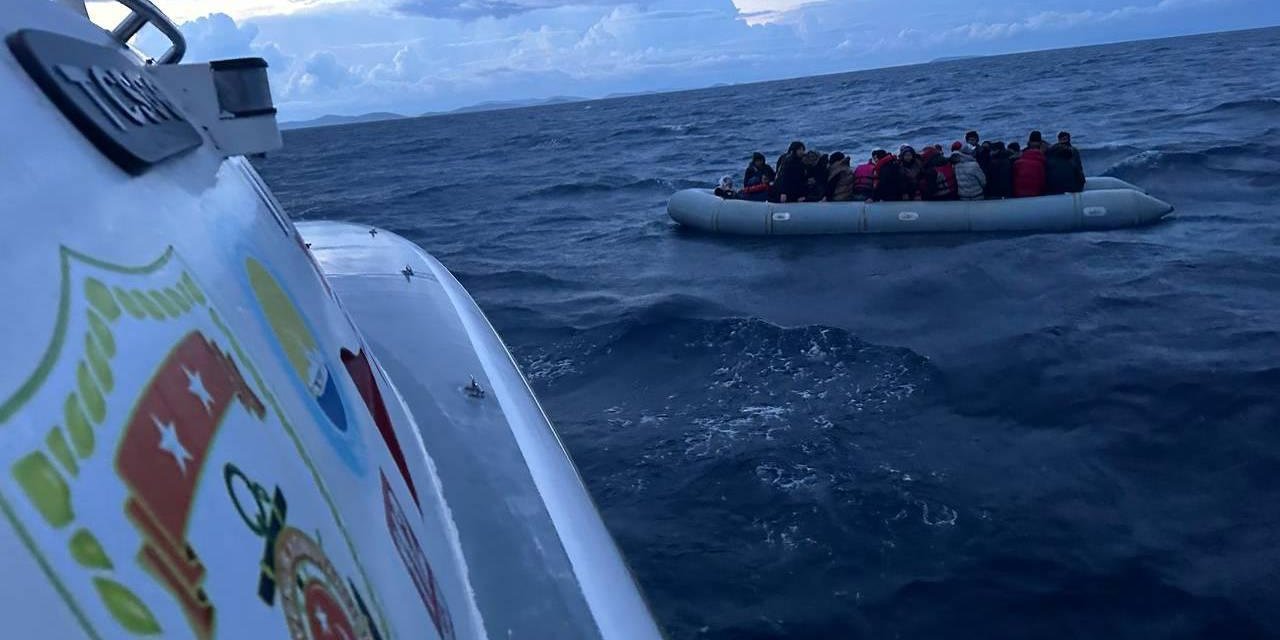 Çanakkale açıklarında 19'u çocuk 46 düzensiz göçmen yakalandı