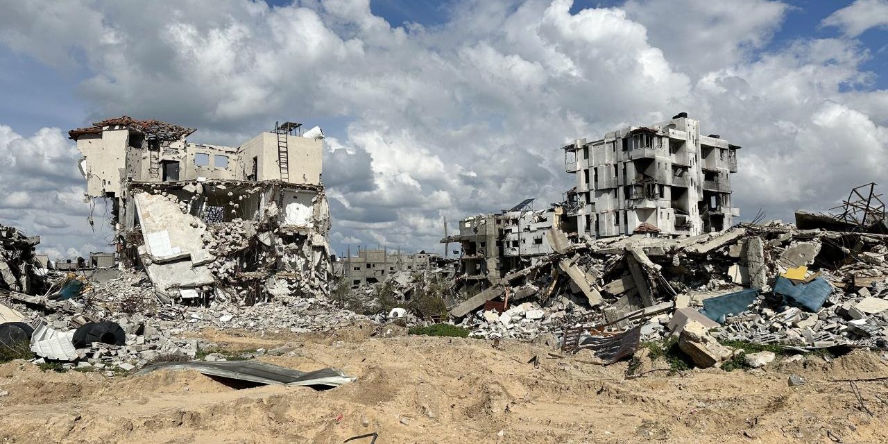 ABD Gazze'ye havadan insani yardım bıraktı