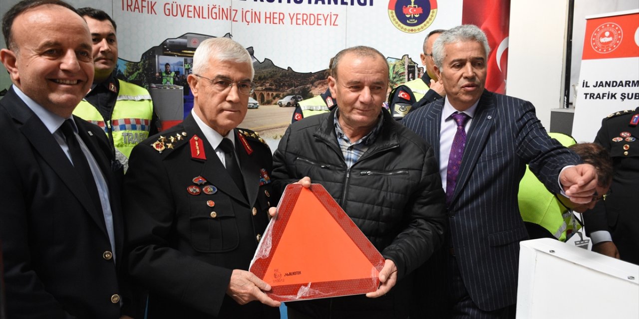 Jandarma Genel Komutanı Orgeneral Arif Çetin, Konya Tarım Fuarı'nı ziyaret etti