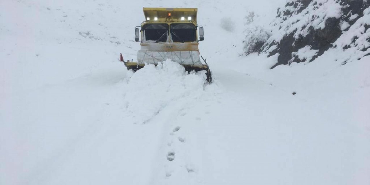5 köy yolu kardan kapandı