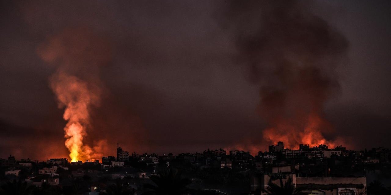 İsrail, ramazanın ilk gününde Gazze'de düzenlediği saldırılarda onlarca sivili öldürdü