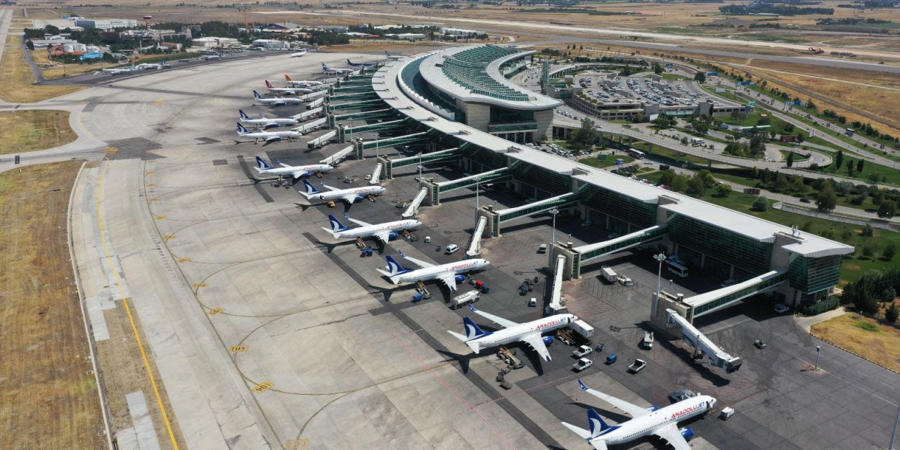 Havalimanlarında rekor yolcu artışı