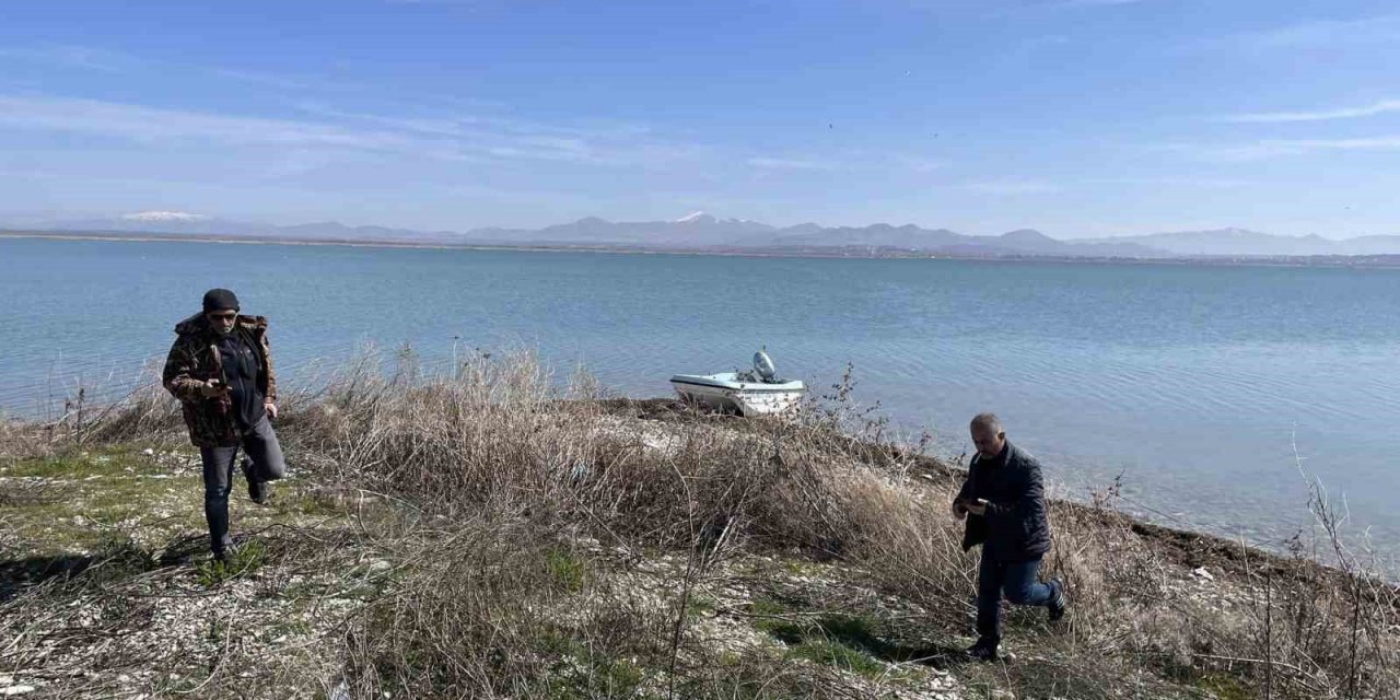 Beyşehir Gölü’nde kaçak ava sıkı takip