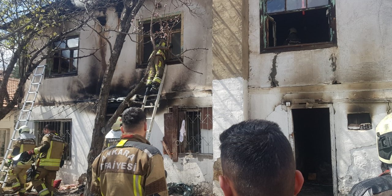 Ankara'da 2 katlı evde çıkan yangında Suriye uyruklu çocuk öldü
