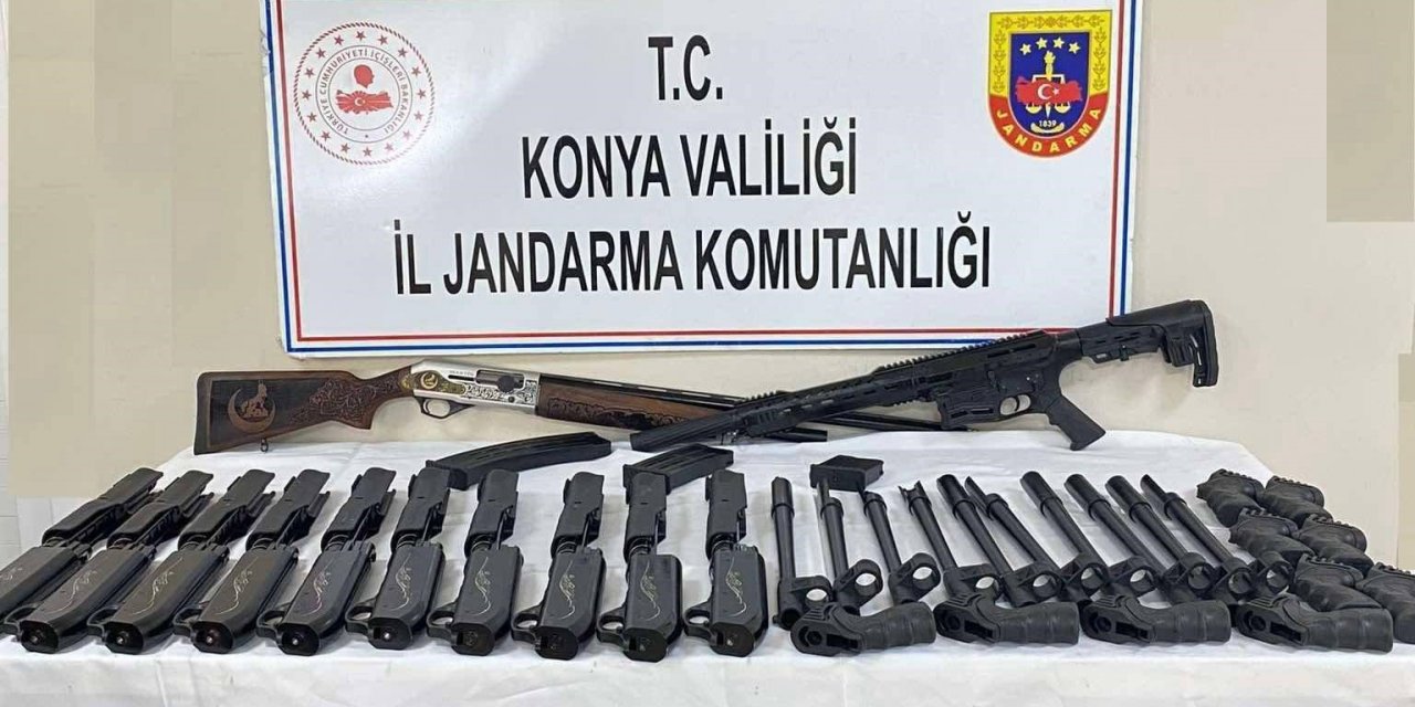 Konya’da silah kaçakçılarına operasyon! Gözaltına alındılar