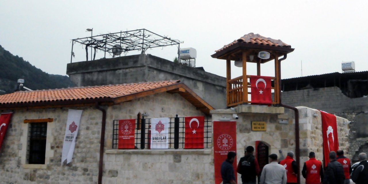 Hatay'da depremde hasar gören tarihi yapılardan ilki hizmete açıldı