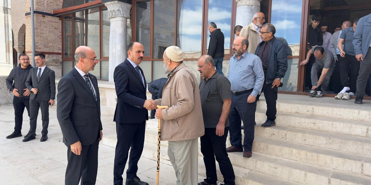 Konyalı başkanlar Cuma'da vatandaşlarla buluştu