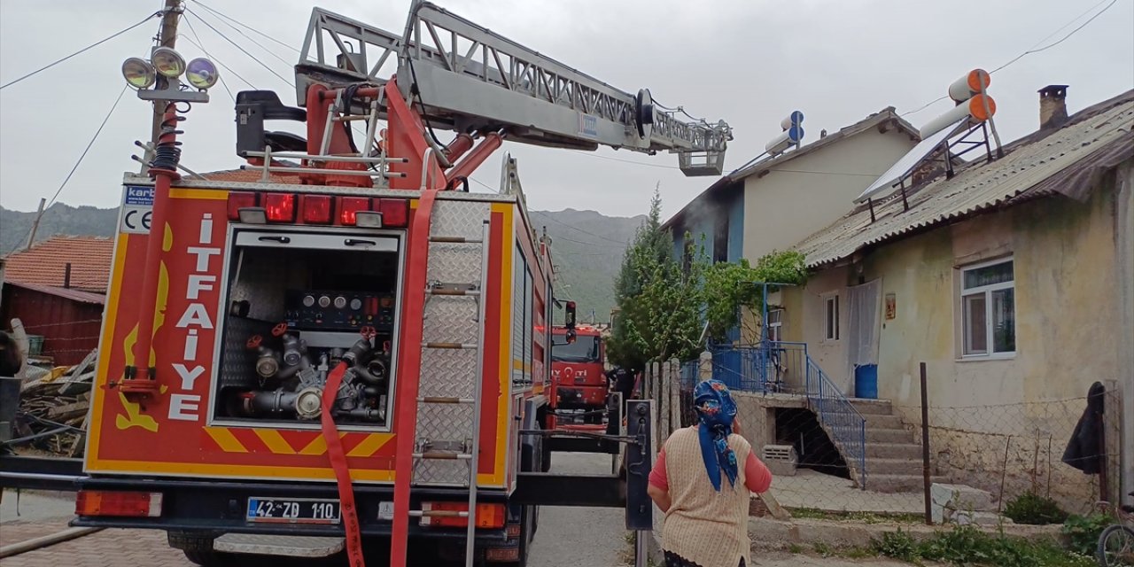 Konya'da evde yangın! 1 kişi hastanelik oldu