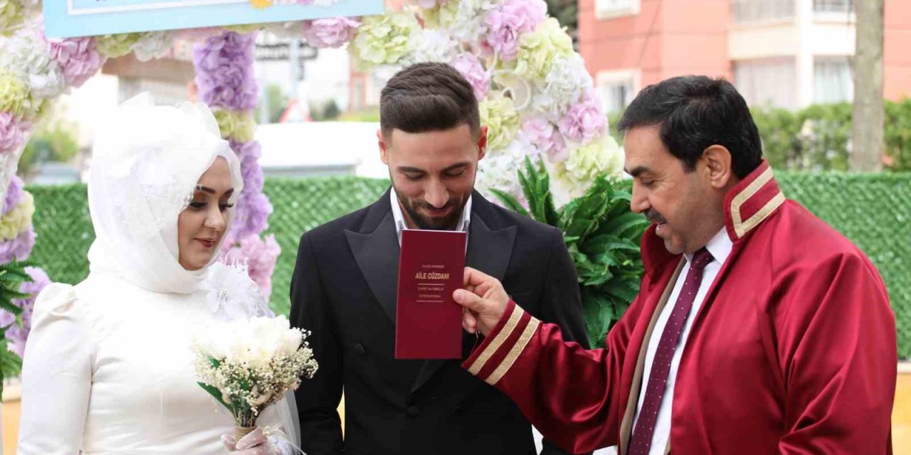 Konya'da evlendirme dairelerinde yoğunluk