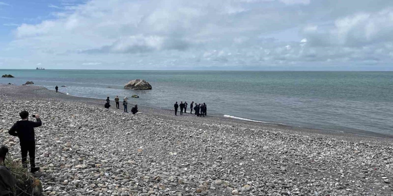 Zonguldak'ta sahilde kadının cesedi bulundu