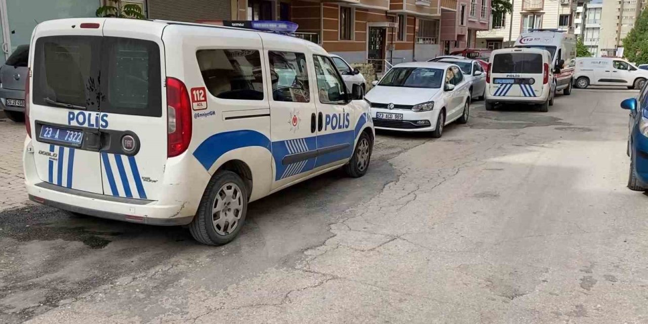 Elazığ’da 46 yaşındaki adam evinde ölü bulundu