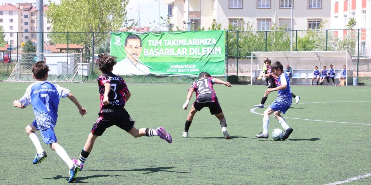 Karatay’da futbol turnuvası başladı