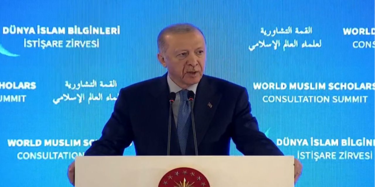 Dünya İslam Bilginleri İstişare Zirvesinde Cumhurbaşkanı Erdoğan konuşuyor