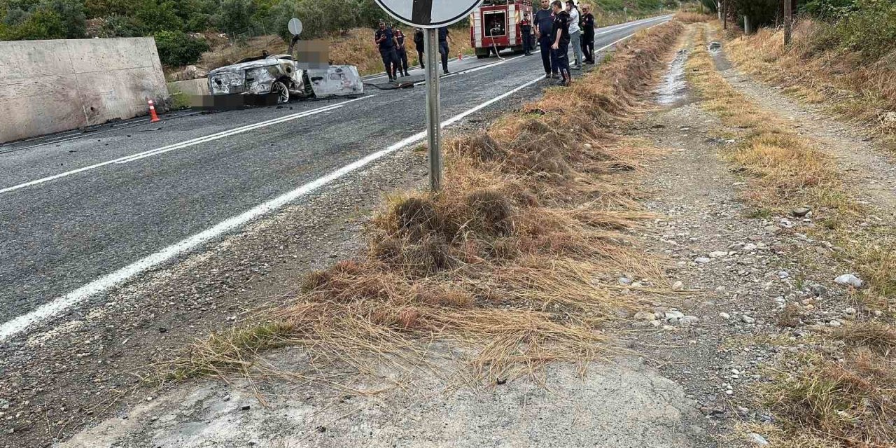 Antalya’da alev alan otomobildeki Polonyalı çift hayatını kaybetti