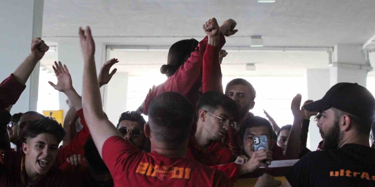 Galatasaray kafilesi Konya’ya geldi