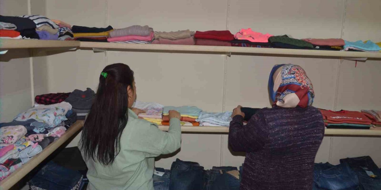 Konya'daki Sosyal Yardımlaşma Evi ihiyaç sahiplerinin yanında