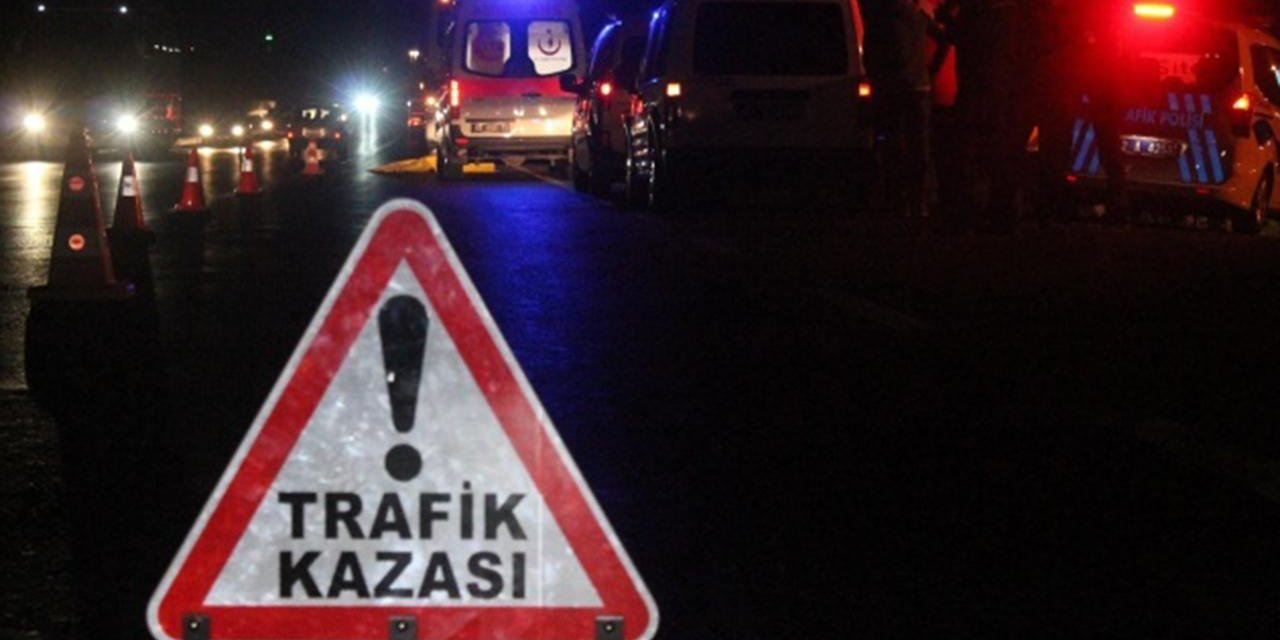Aksaray'da otomobil ile kamyonet çarpıştı: 5 yaralı