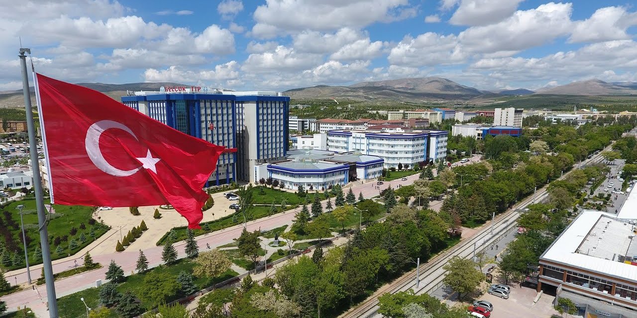 Selçuk Üniversitesinden yeni başarı! Türkiye’de ilk 5’te
