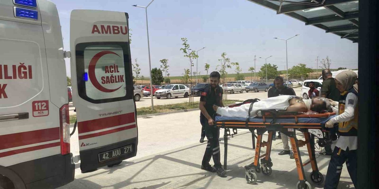 Konya'da yüksekten düşen işçi yaralandı