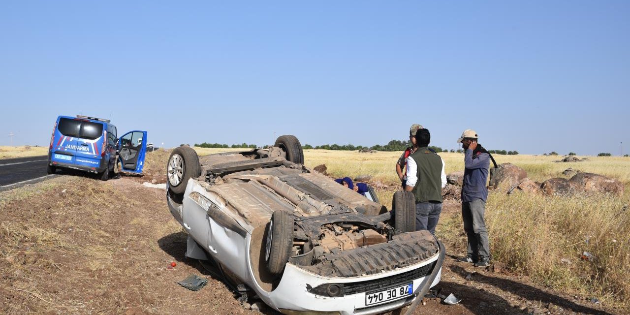 Şarampole devrilen otomobildeki 6 kişi yaralandı