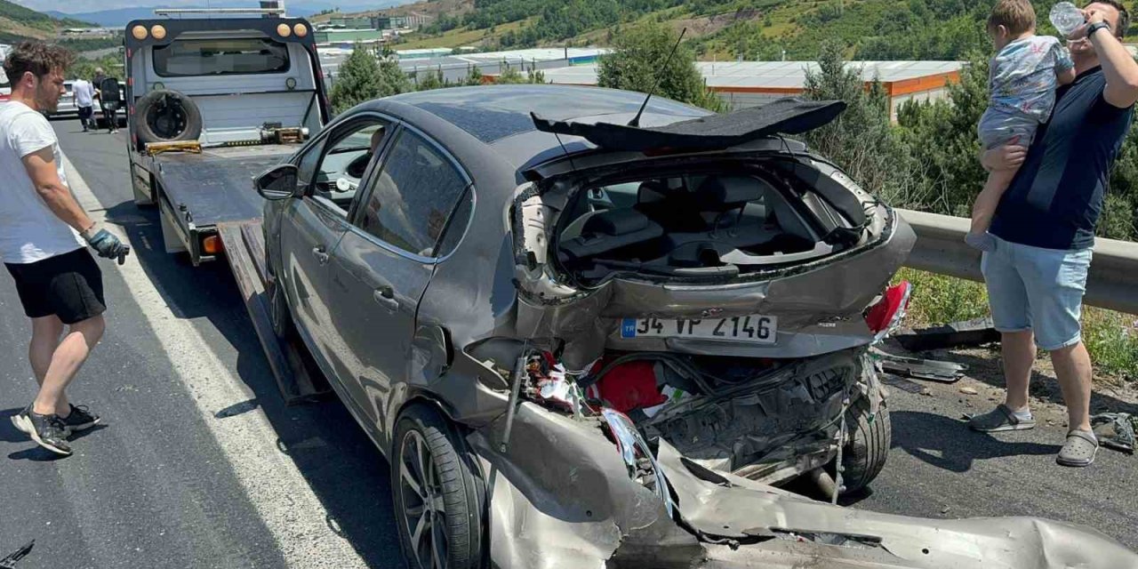 6 aracın karıştığı zincirleme kaza: 6 yaralı